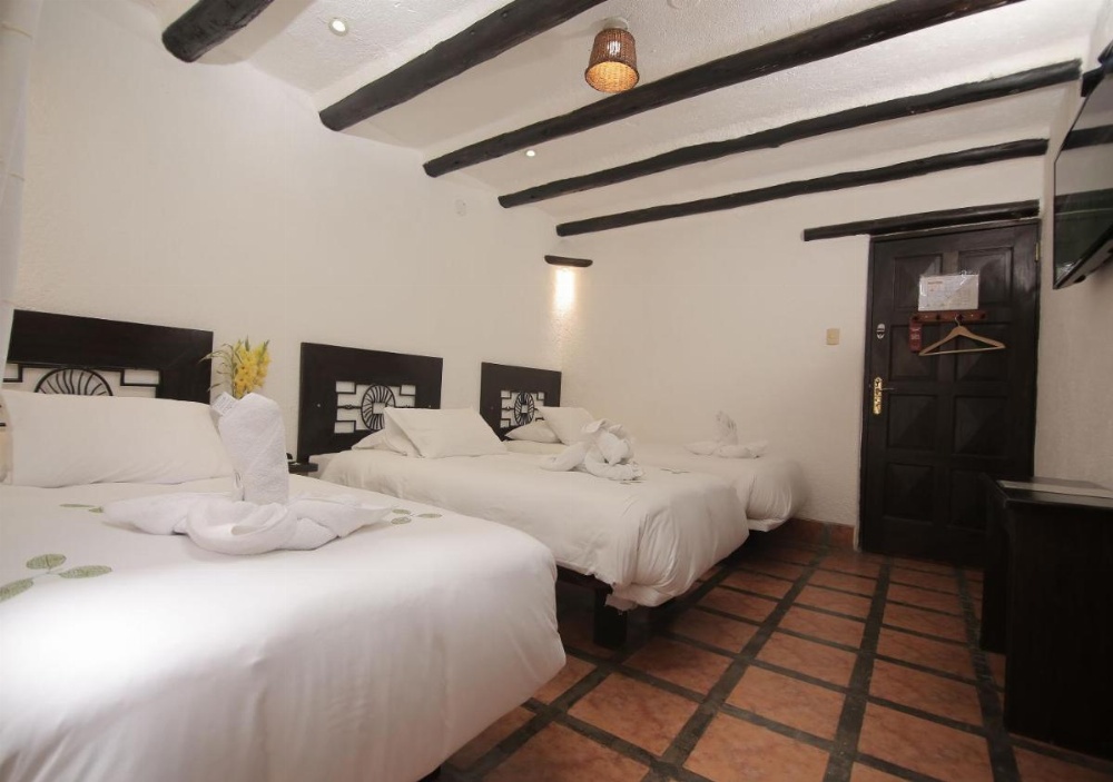 Room image 3