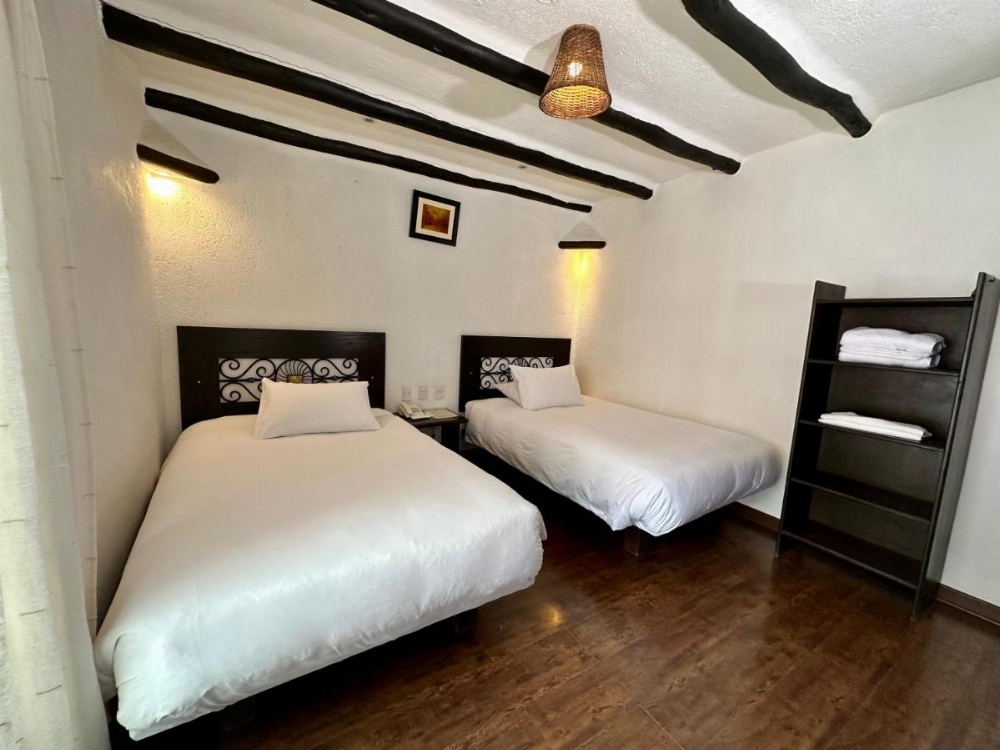 Room image 5